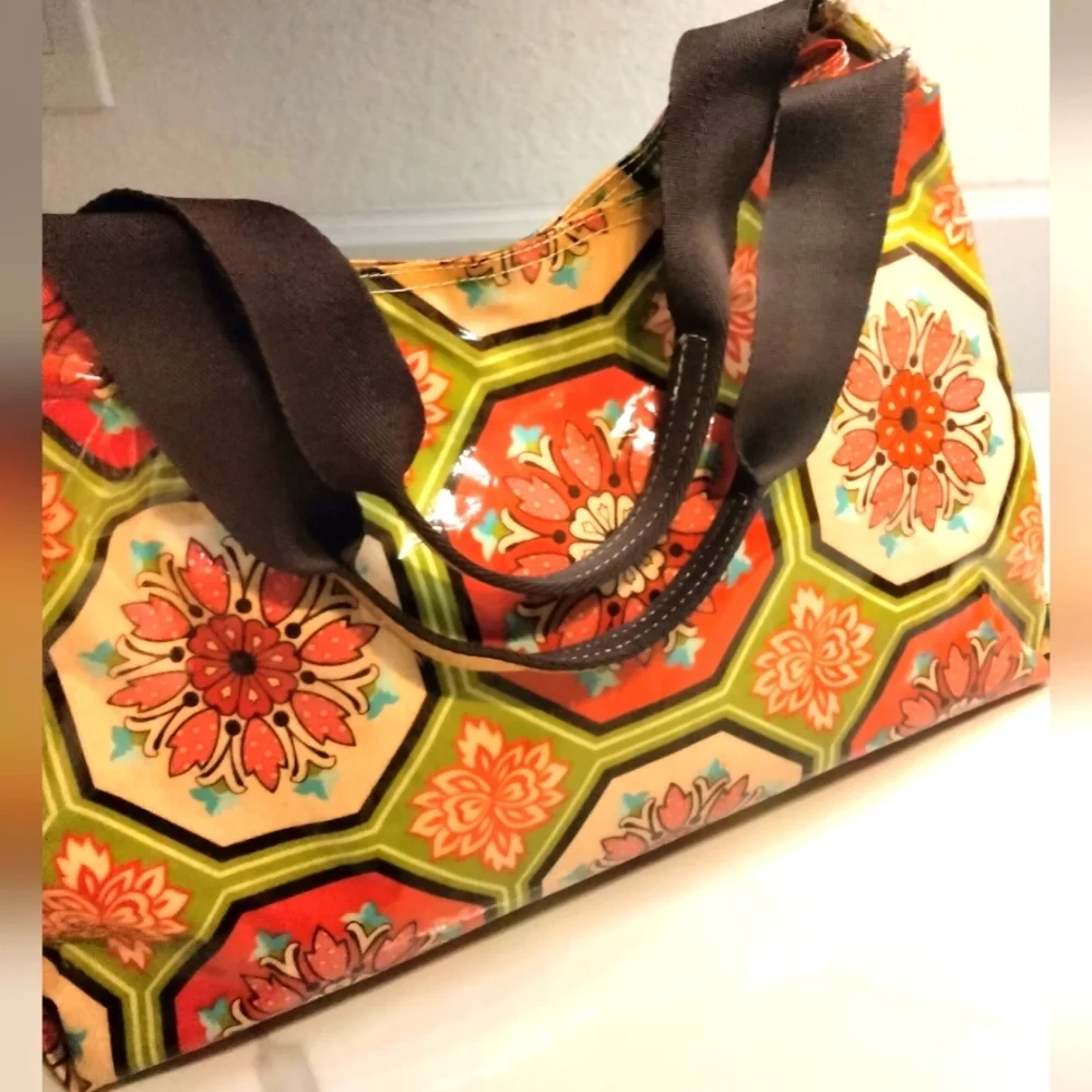 Braciano Purse vibrant colorful  vinyl coated tote floral‎ pattern